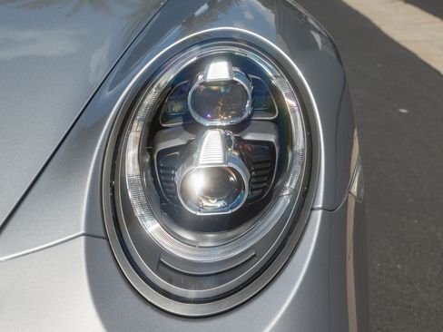 Used 2015 Porsche 911 Turbo S AWD/4WD image 24