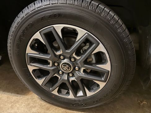 Used 2023 Toyota Sequoia Limited AWD/4WD image 16
