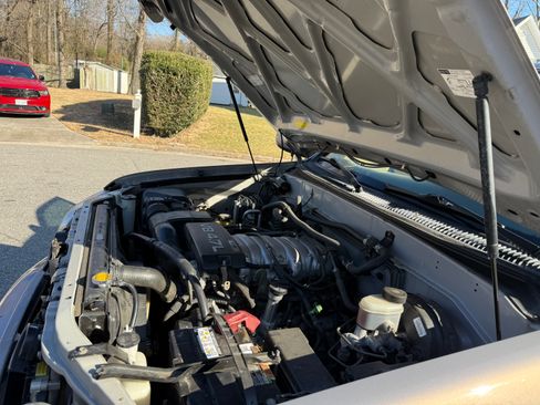 Used 2001 Toyota Sequoia Limited image 17