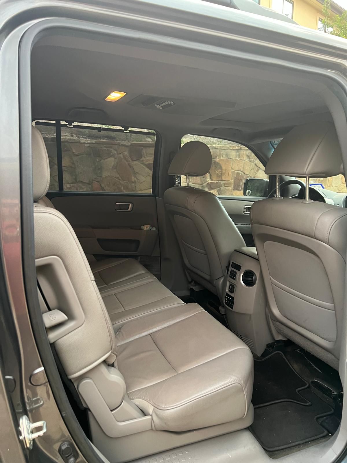 Used 2013 Honda Pilot Touring image 1