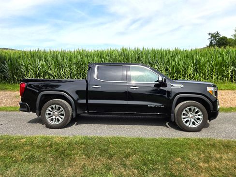 Used 2019 GMC Sierra 1500 Denali AWD/4WD image 1