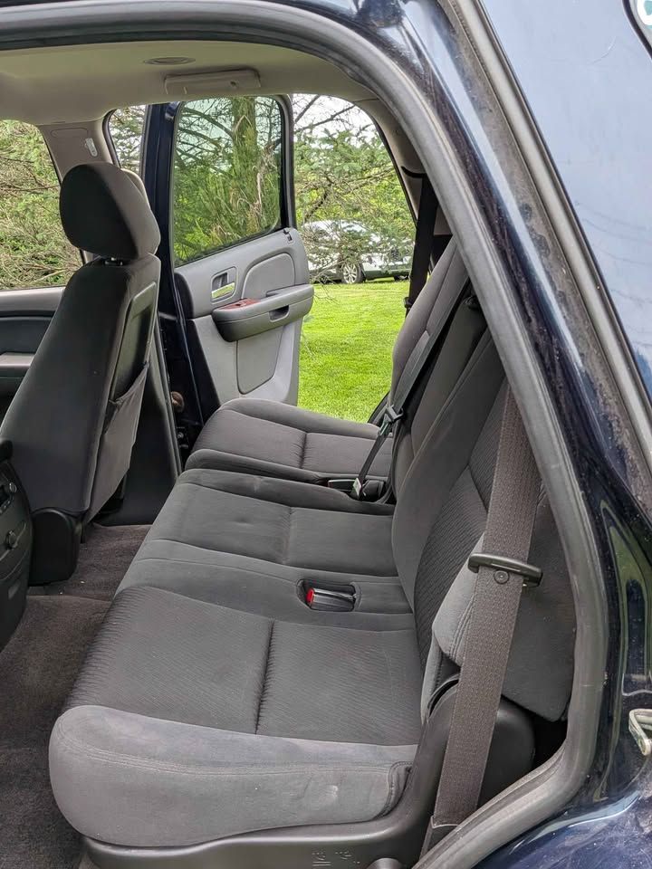Used 2009 Chevrolet Tahoe LT w/ Convenience Package AWD/4WD image 14
