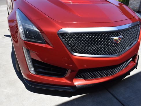 Used 2016 Cadillac CTS V w/ Luxury Package RWD image 12