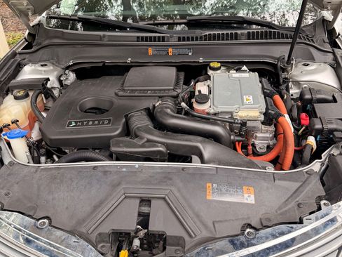 Used 2015 Lincoln MKZ Hybrid image 6