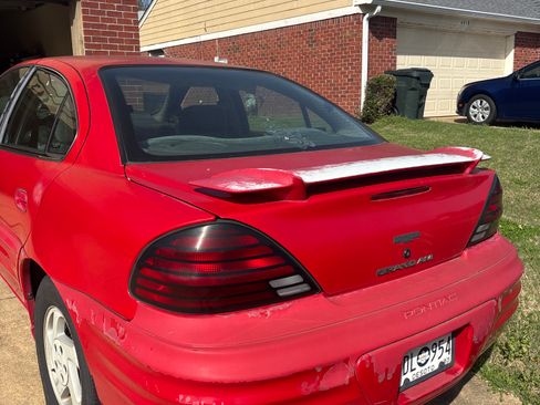 Used 1999 Pontiac Grand Am SE image 2