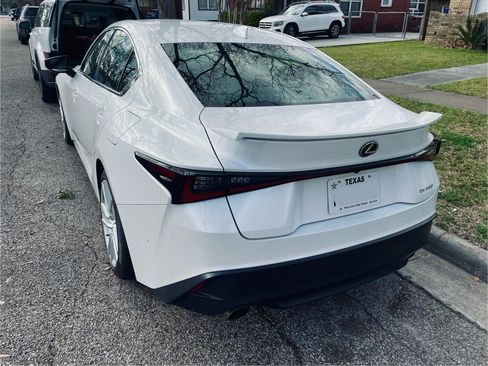 Used 2021 Lexus IS 300 w/ Accessory Package image 9