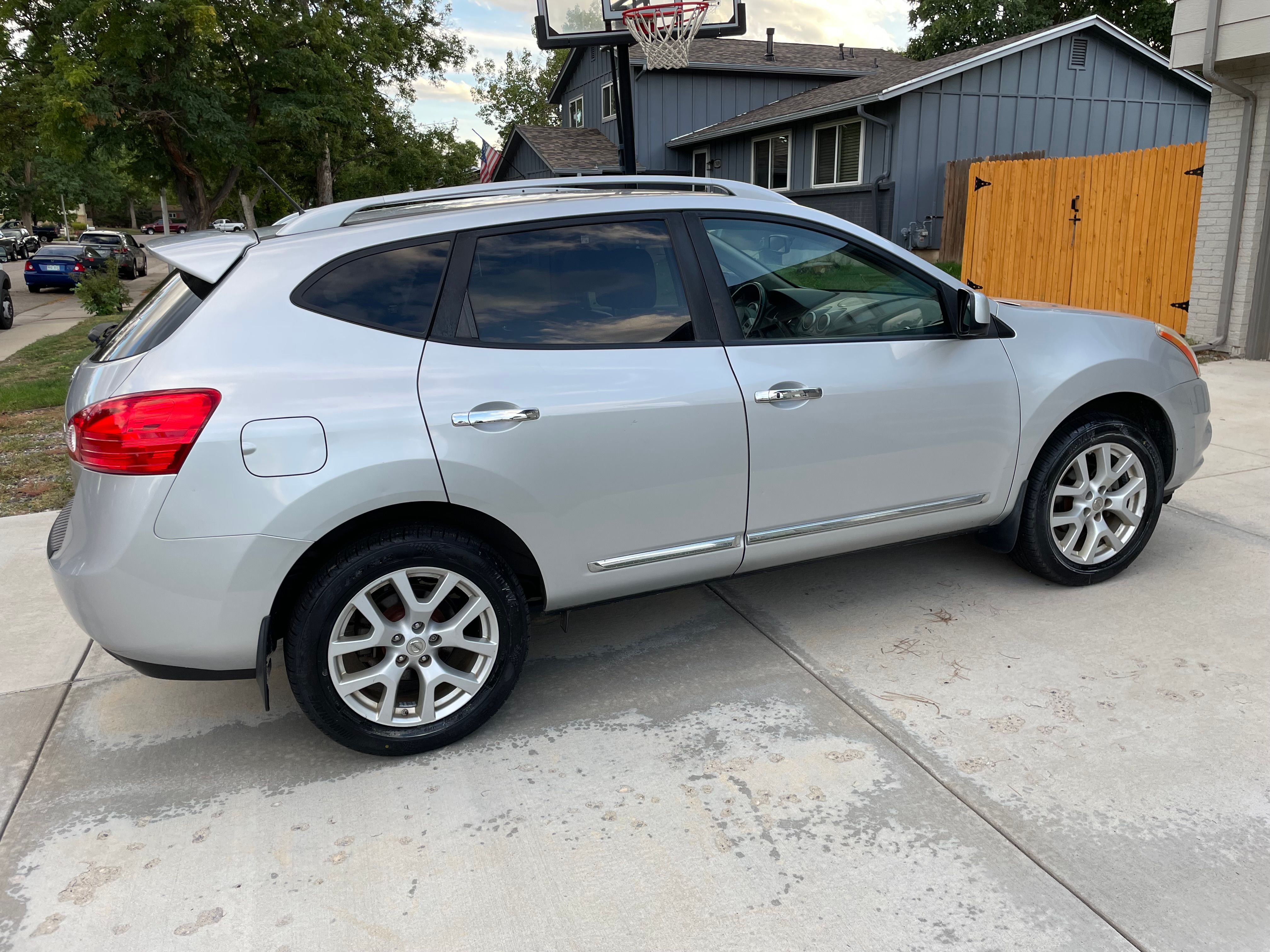 Used 2012 Nissan Rogue SL AWD/4WD image 5