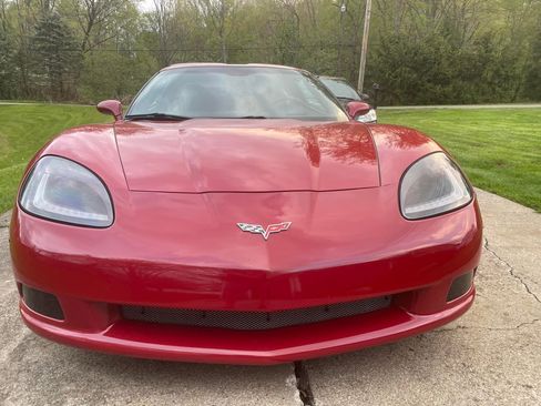 Used 2005 Chevrolet Corvette Coupe w/ Preferred Equipment Group image 4