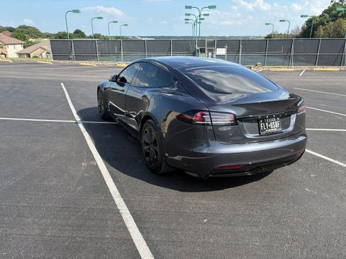 Used 2025 Tesla Model S AWD/4WD image 8