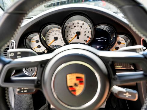 Used 2019 Porsche 911 GT3 image 14