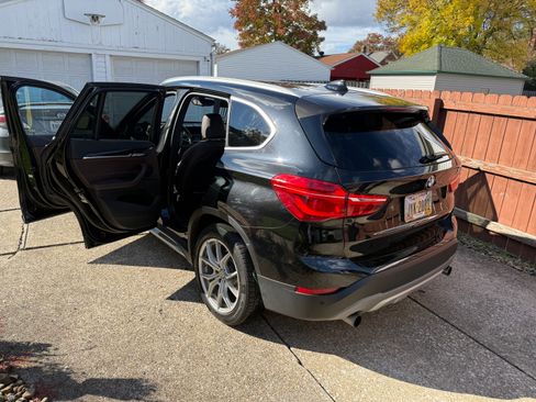 Used 2017 BMW X1 xDrive28i image 10