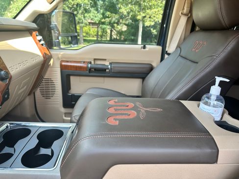 Used 2016 Ford F350 King Ranch w/ FX4 Off-Road Package AWD/4WD image 13