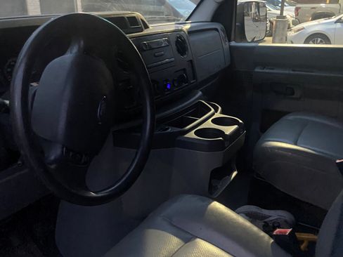 Used 2011 Ford E-150 and Econoline 150 Van 3D w/ Commercial Cargo Van Pkg image 7