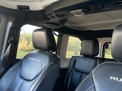 Used 2014 Jeep Wrangler Unlimited Rubicon w/ Connectivity Group