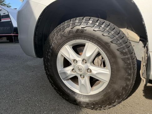 Used 2009 Lexus LX 570 570 Sport Utility 4D image 15