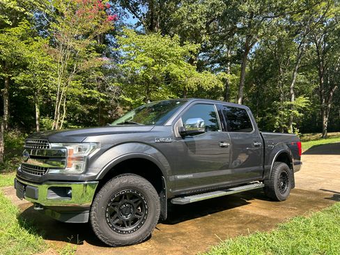 Used 2018 Ford F150 Lariat w/ Equipment Group 502A Luxury AWD/4WD image 1