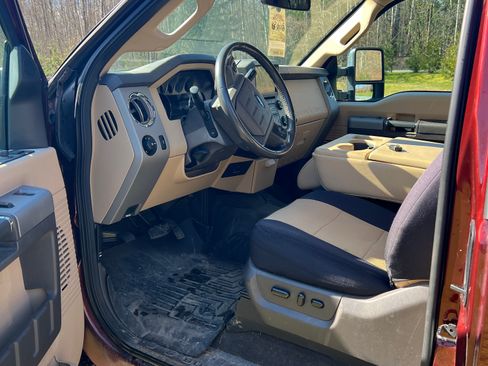 Used 2016 Ford F250 Lariat w/ Chrome Package image 10