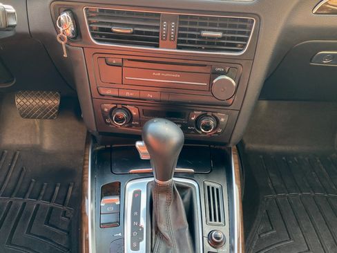 Used 2011 Audi Q5 2.0T Premium Plus w/ Premium Plus Pkg image 20