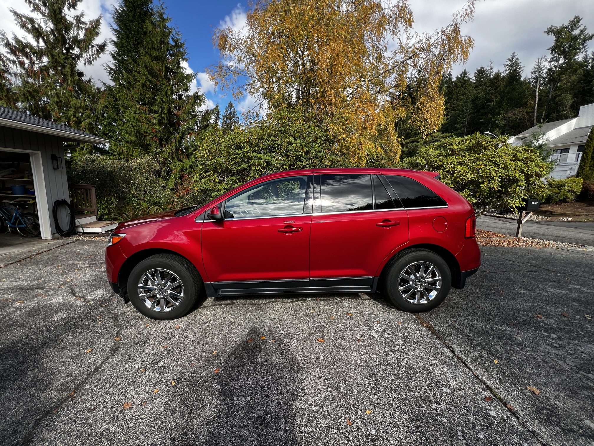 Used 2012 Ford Edge Limited FWD image 14