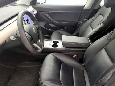 Used 2021 Tesla Model 3 Standard Range Plus image 13