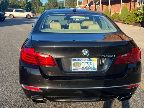 Used 2015 BMW 550i xDrive Sedan AWD/4WD image 14