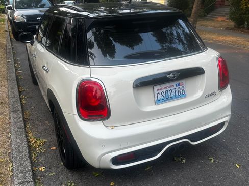 Used 2017 MINI Cooper S FWD image 6