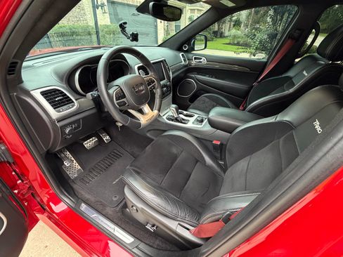Used 2018 Jeep Grand Cherokee Trackhawk AWD/4WD image 14