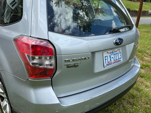 Used 2014 Subaru Forester 2.5i AWD/4WD image 15