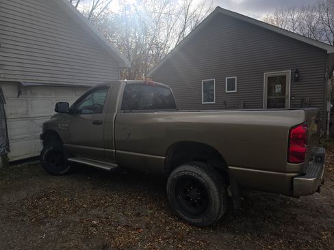 Used 2008 Dodge Ram 2500 Truck ST image 6