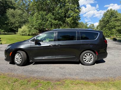 Used 2019 Chrysler Pacifica Touring-L