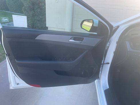 Used 2018 Hyundai Sonata SE image 5