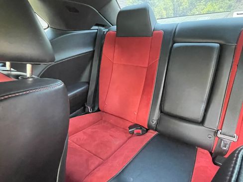 Used 2015 Dodge Challenger R/T Plus RWD image 15