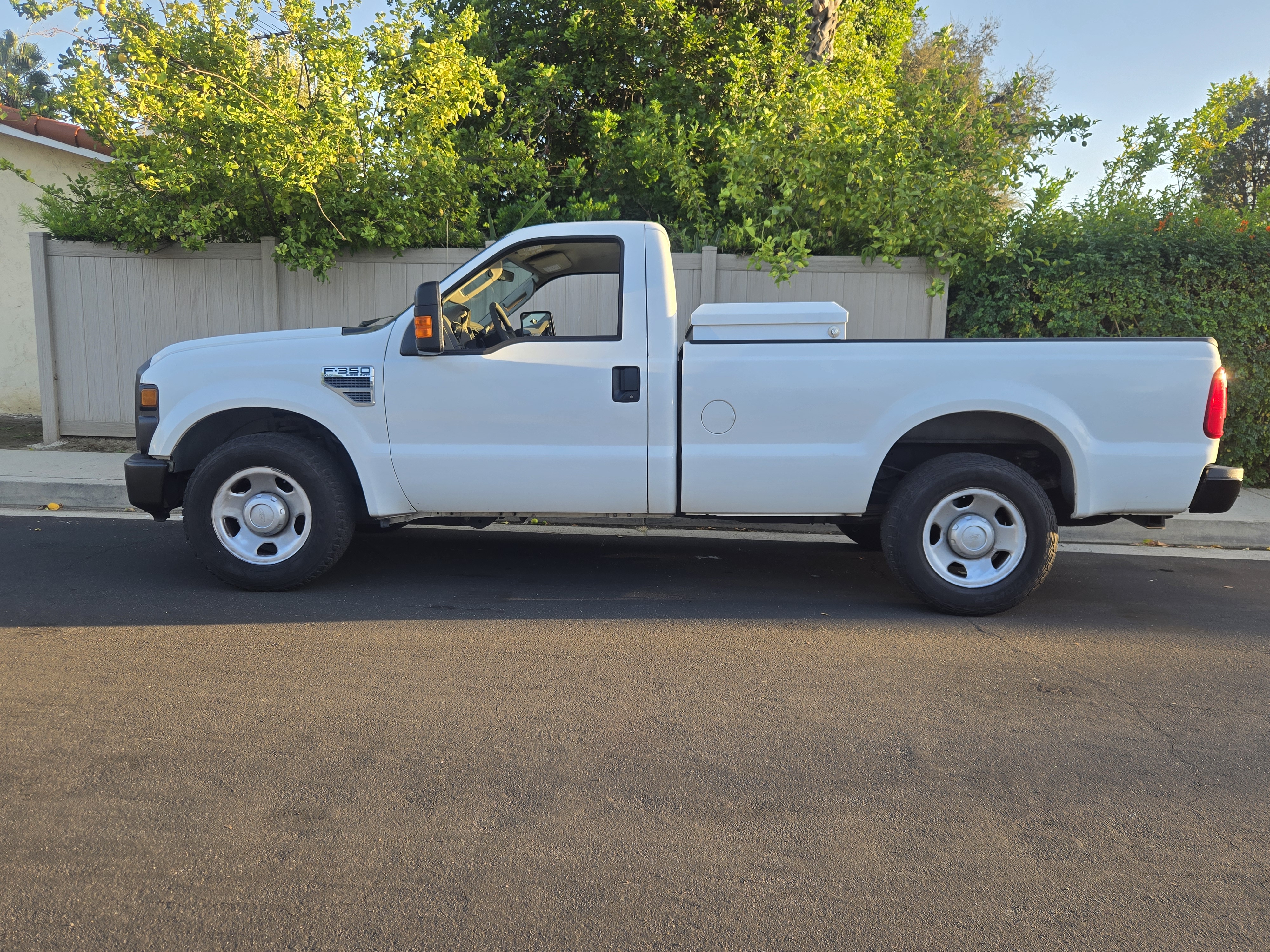 Used 2009 Ford F350 XL RWD image 1