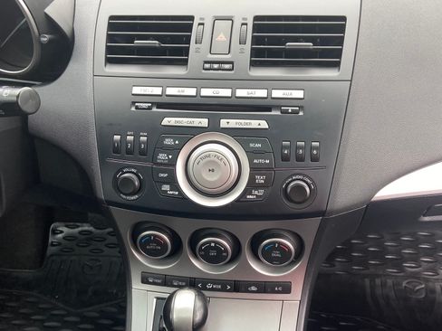 Used 2011 MAZDA MAZDA3 s Grand Touring image 17