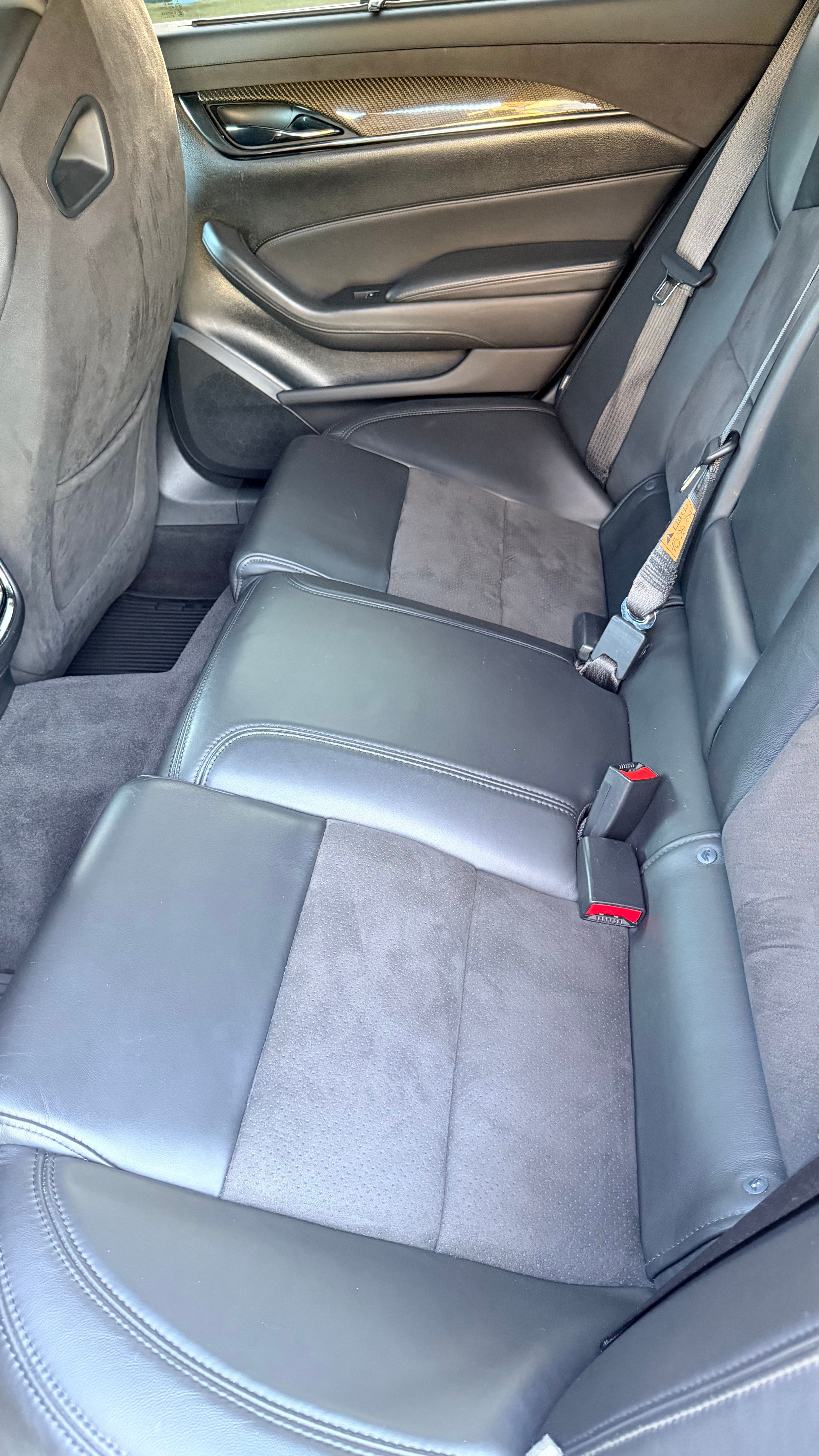Used 2016 Cadillac CTS V w/ Luxury Package RWD image 10