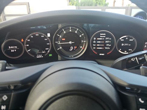 Used 2020 Porsche 911 Carrera S image 19