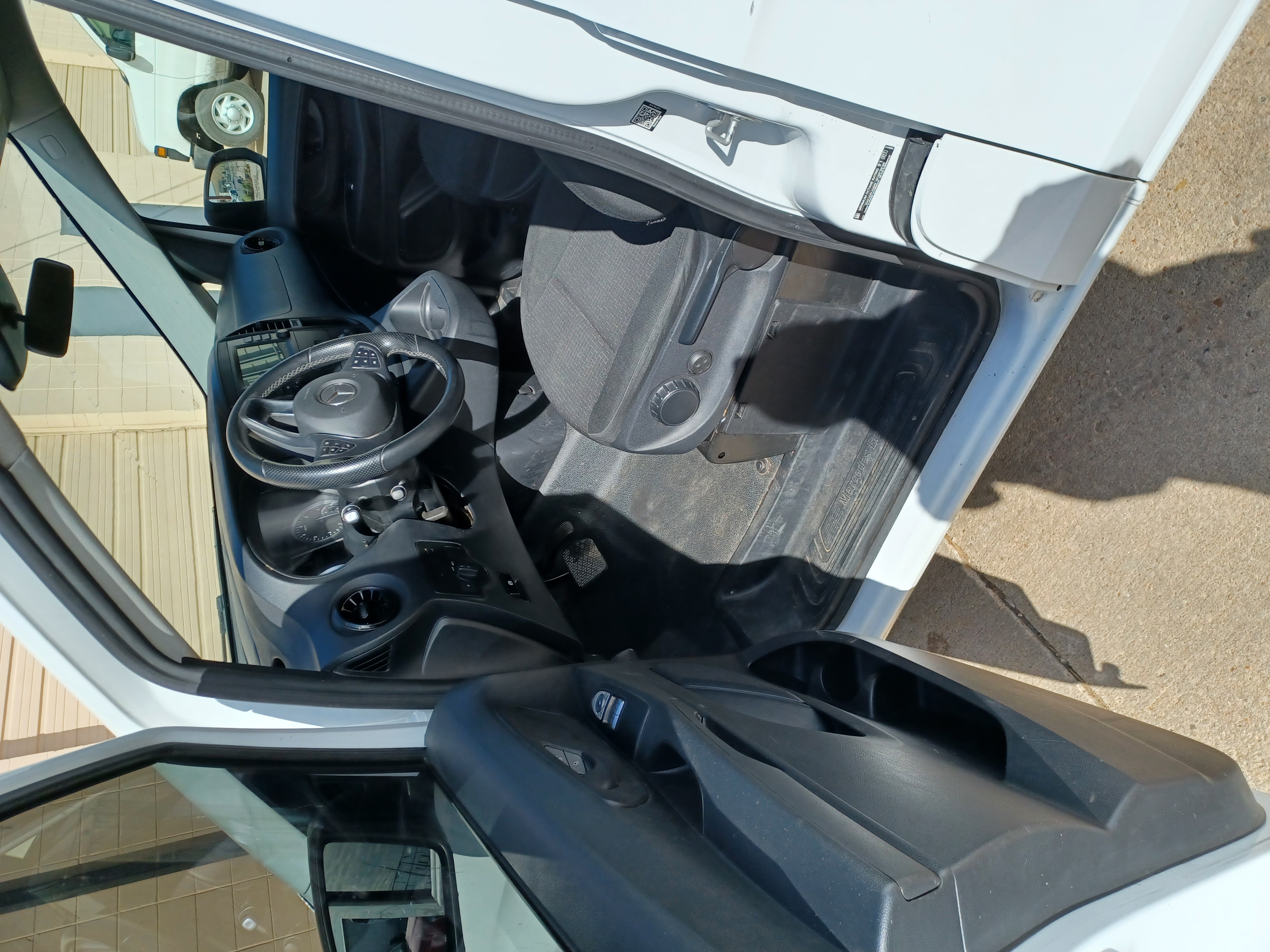 Used 2022 Mercedes-Benz Metris image 8