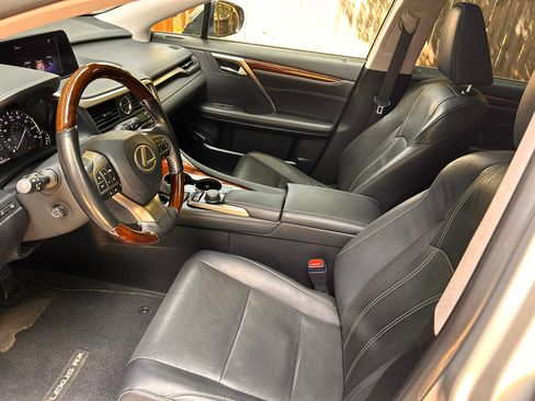 Used 2018 Lexus RX 350L FWD w/ Premium Package image 11