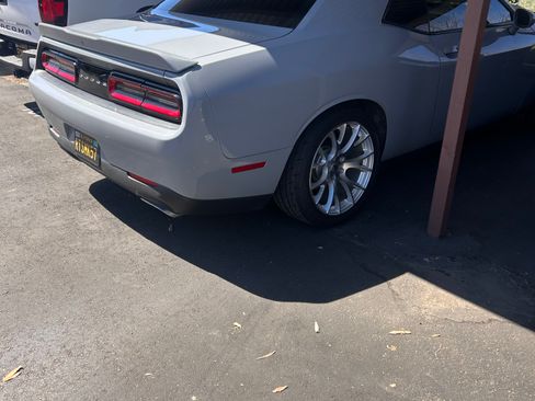 Used 2021 Dodge Challenger R/T w/ Driver Convenience Group image 27