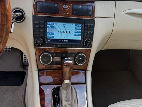 Used 2007 Mercedes-Benz CLK 350 Cabriolet image 17