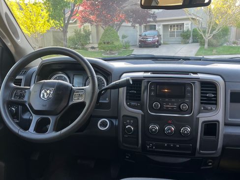 Used 2018 RAM 3500 Tradesman w/ Popular Equipment Group AWD/4WD image 4