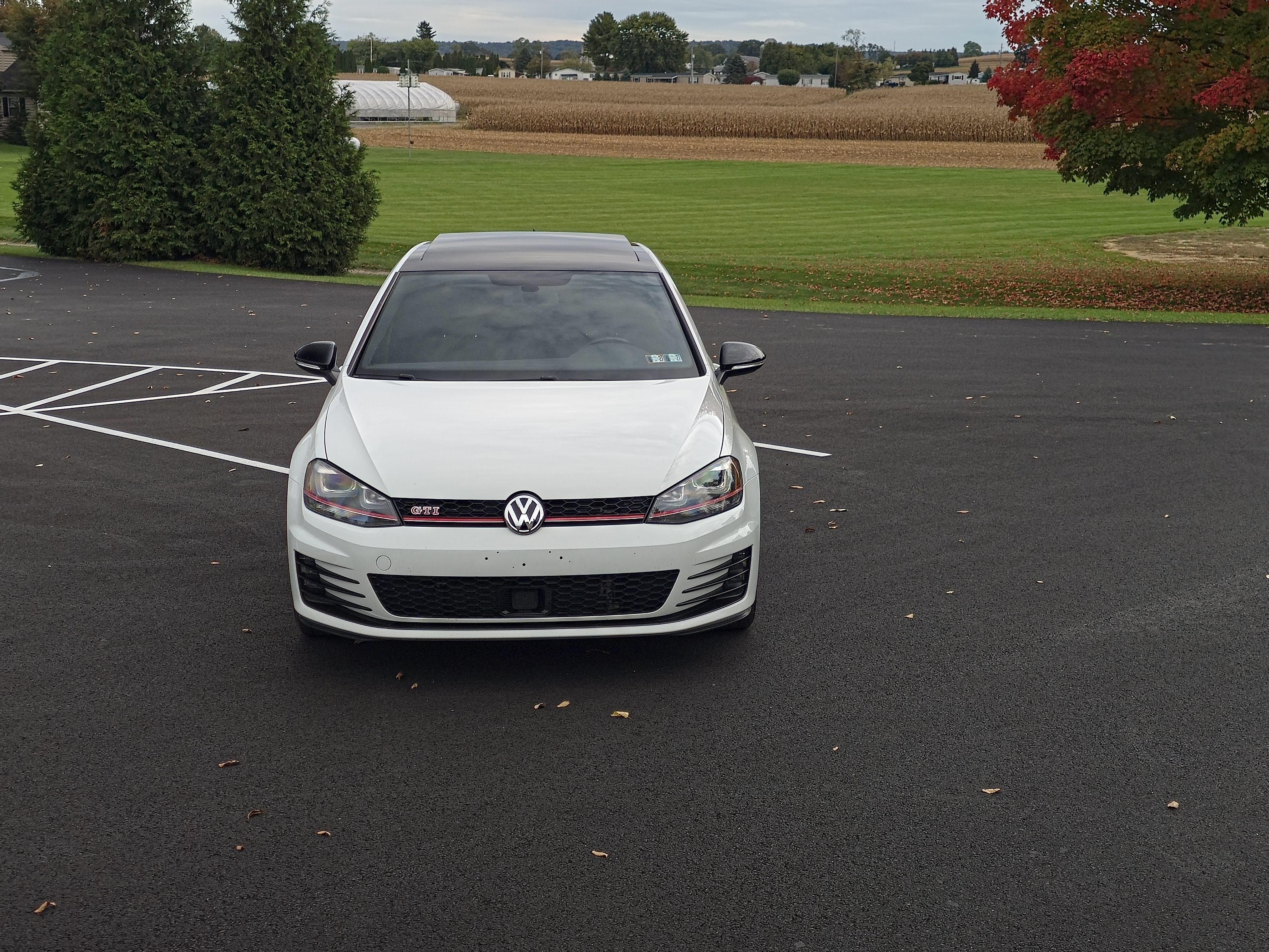 Used 2017 Volkswagen GTI Autobahn FWD image 2