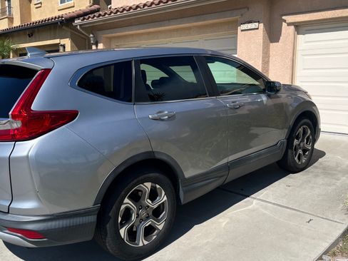 Used 2018 Honda CR-V EX-L image 1
