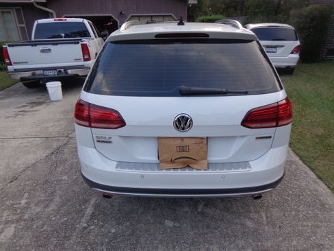 Used 2019 Volkswagen Golf Alltrack SEL image 4