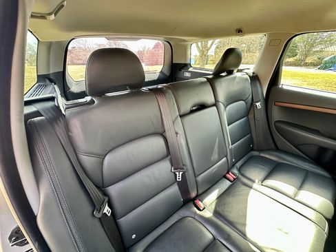 Used 2010 Volvo XC70 3.2 image 18