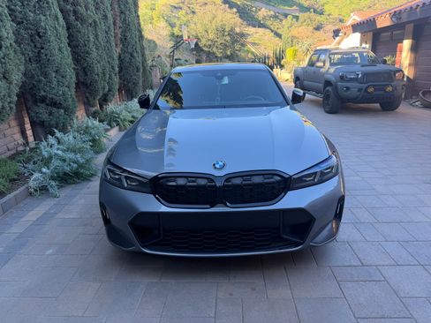 Used 2023 BMW M340i w/ Shadowloine Package image 10