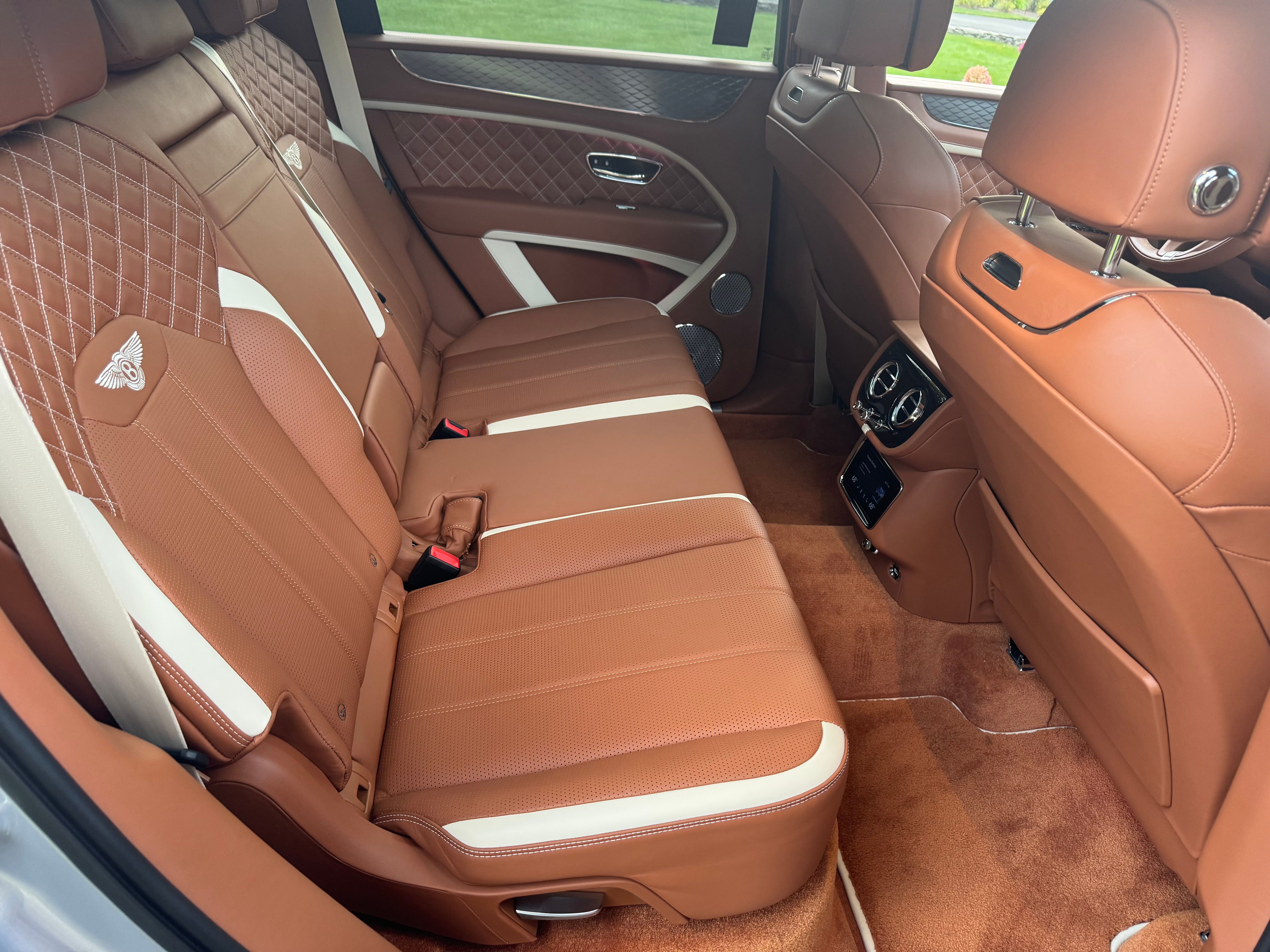 Used 2022 Bentley Bentayga Speed AWD/4WD image 22