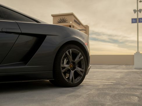 Used 2006 Lamborghini Gallardo AWD/4WD image 6