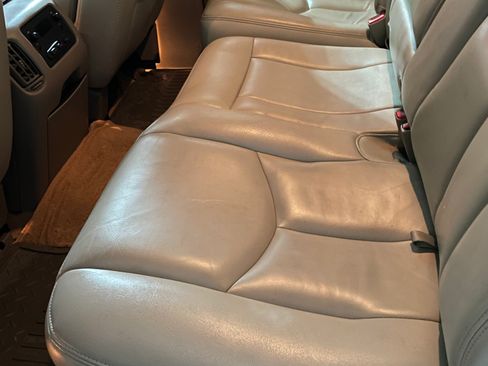Used 2006 Chevrolet Avalanche Z71 w/ Sun And Sound Package AWD/4WD image 6