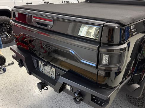 Used 2020 Jeep Gladiator Sport w/ Quick Order Package 24S image 4